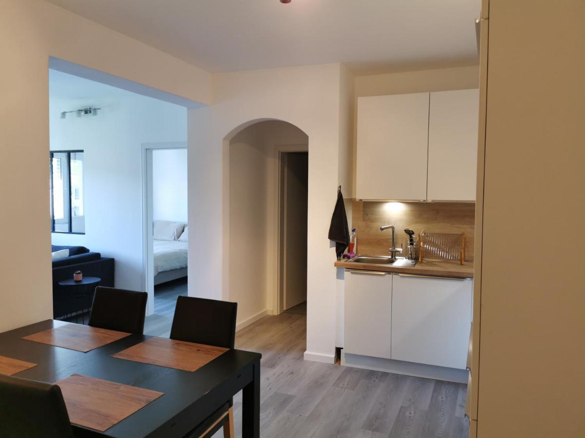 אש-סור-אלזט Athome - Appart-Hotel With Private Parking מראה חיצוני תמונה